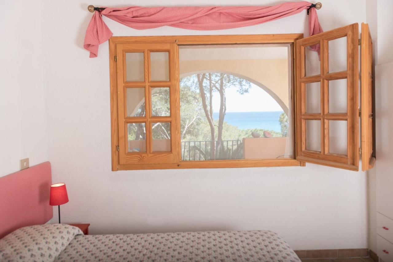 Dommos - Sunrise Apartments Cala Liberotto Dış mekan fotoğraf