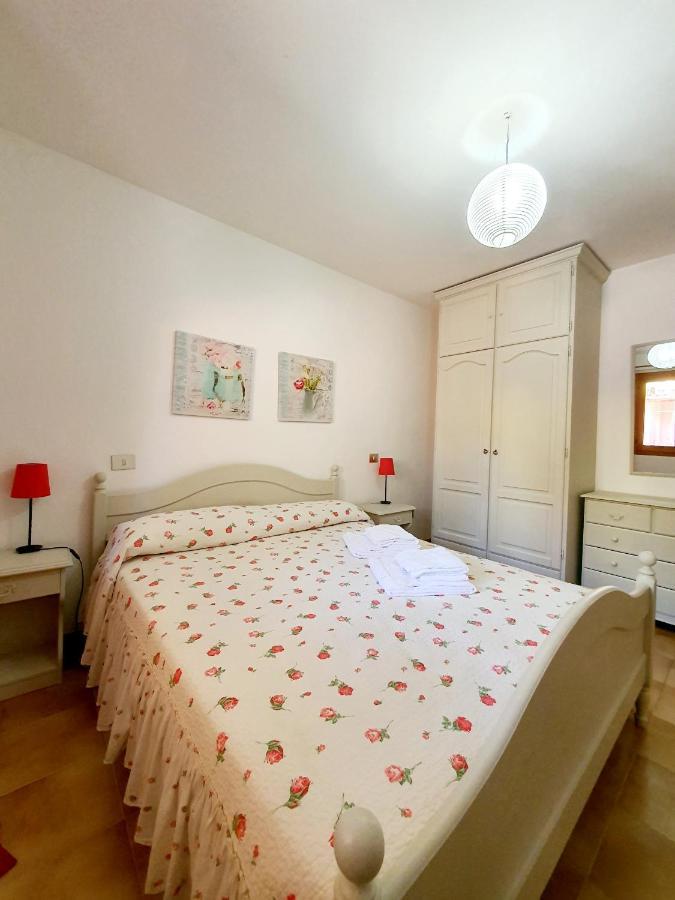 Dommos - Sunrise Apartments Cala Liberotto Dış mekan fotoğraf