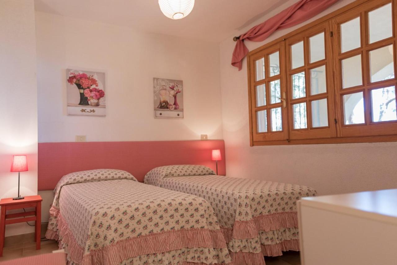 Dommos - Sunrise Apartments Cala Liberotto Dış mekan fotoğraf